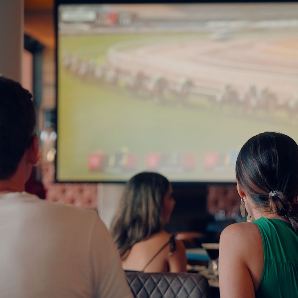 Melbourne Cup at Elements Bar and Grill