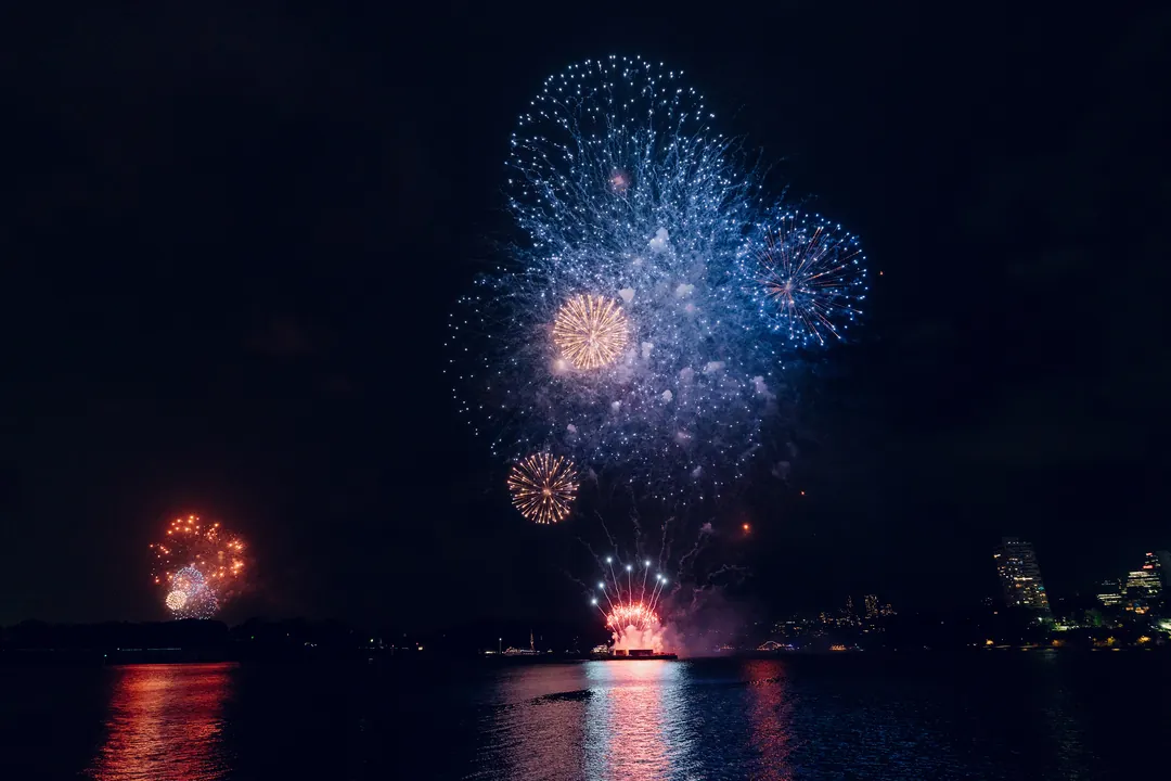 Midnight fireworks over Sydney Harbour